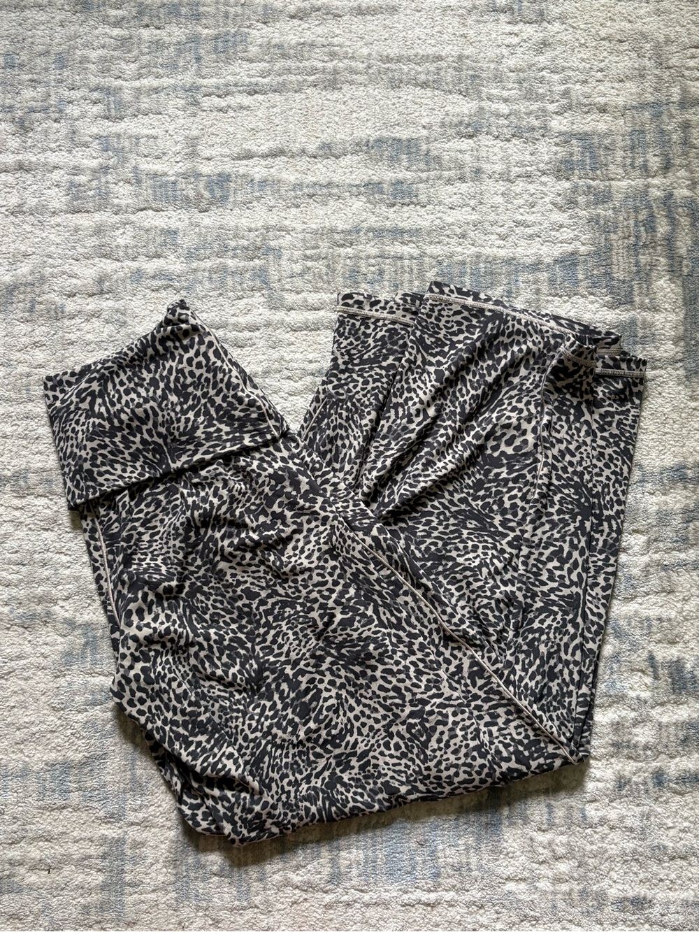 Worn Once aerie Black and White Leopard Print Wide-Leg Pants - Picture 3 of 3